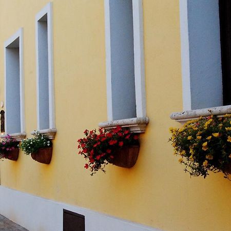 Bed and Breakfast Anticadimora Dei Pepe Salve Exterior foto